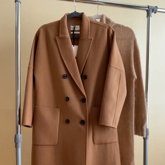 Новое стильное пальто из шерсти. - Picture 2 of 2